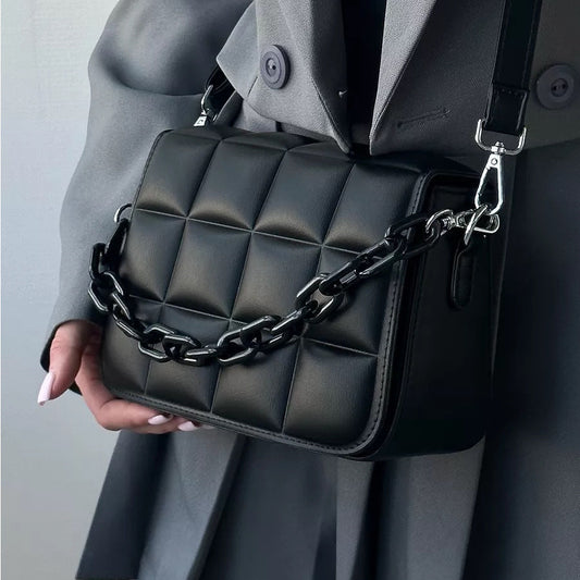 Women’s Chic Chain Crossbody Bag – Minimalist Square Shoulder Bag
